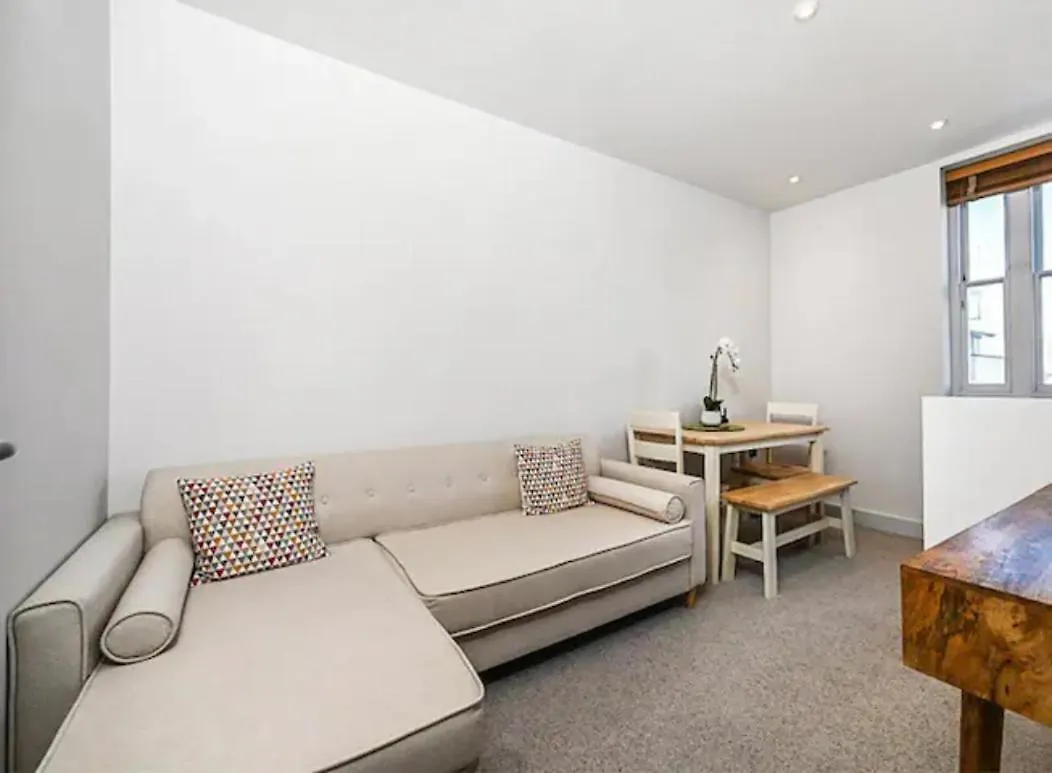 Brighton, Central 2 Bedroom Apartment Brighton